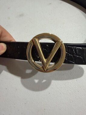 Gold Valentino Buckle Black Croc-Embossed Women’s Belt